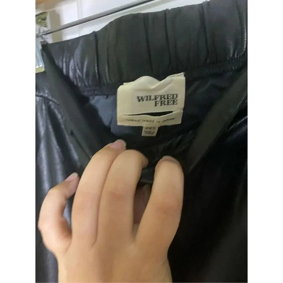 Aritzia Wilfred Free Faux Leather Leggings Size XXS - Picture 4 of 5